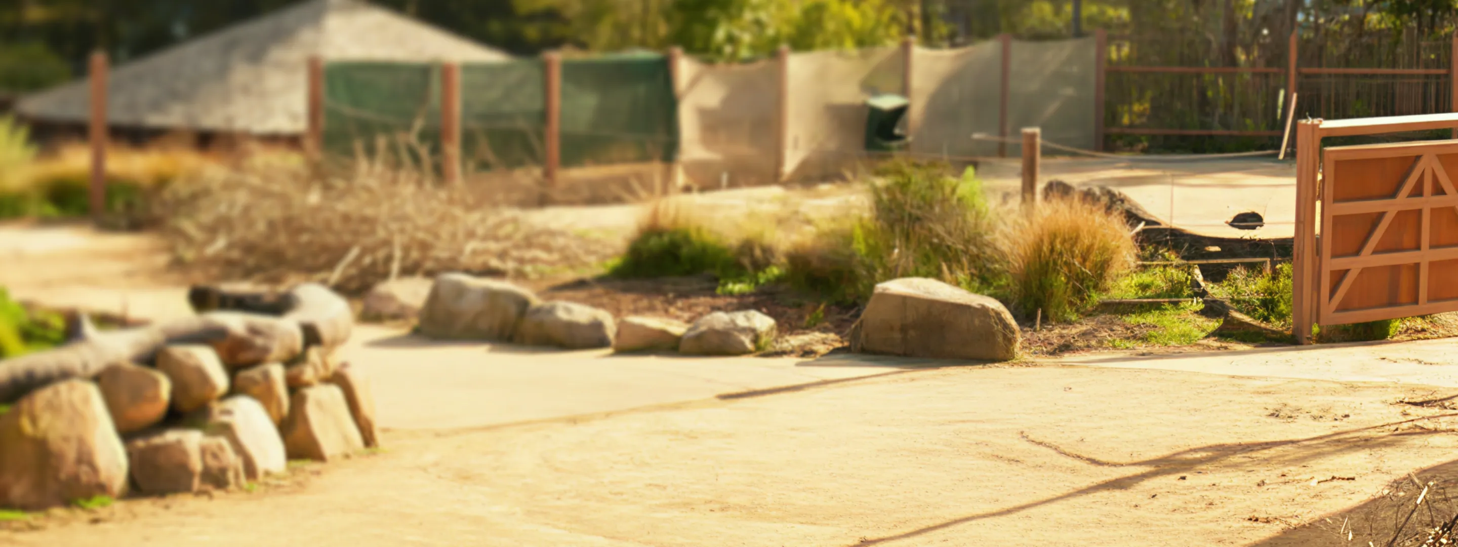 Alternate image banner
